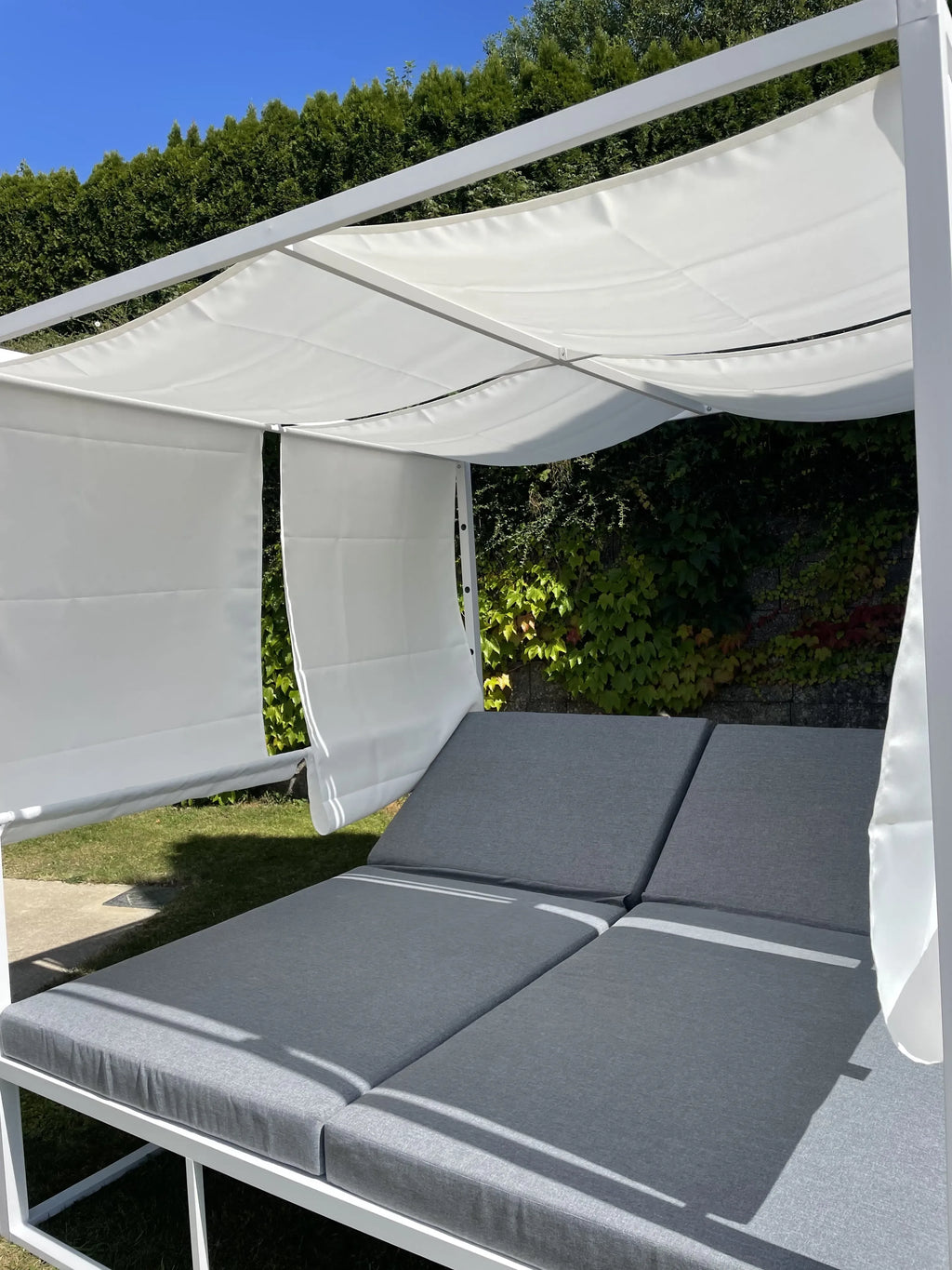 Bain de soleil de jardin métal blanc